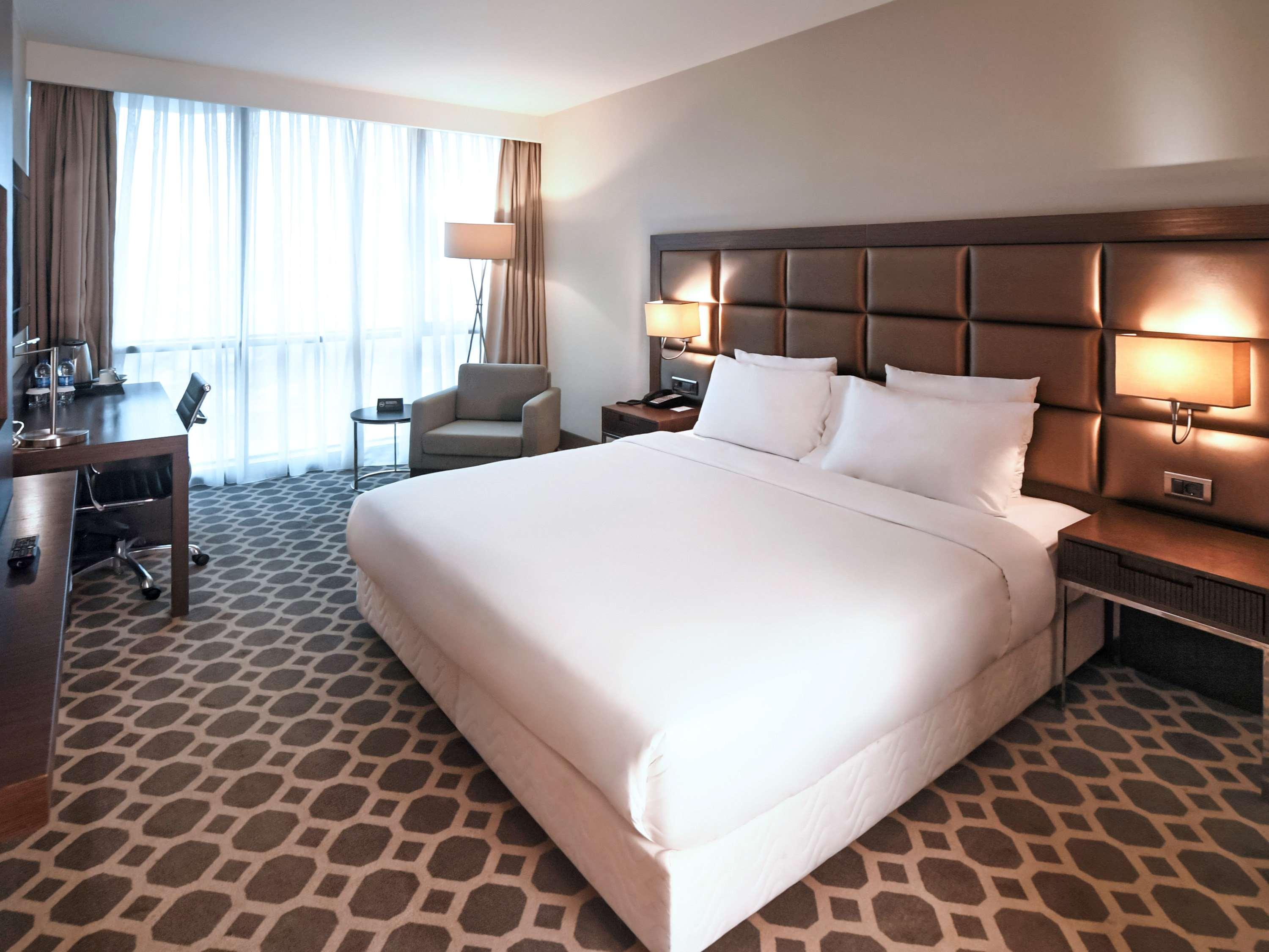 Mercure Istanbul West Hotel & Convention Center Ngoại thất bức ảnh