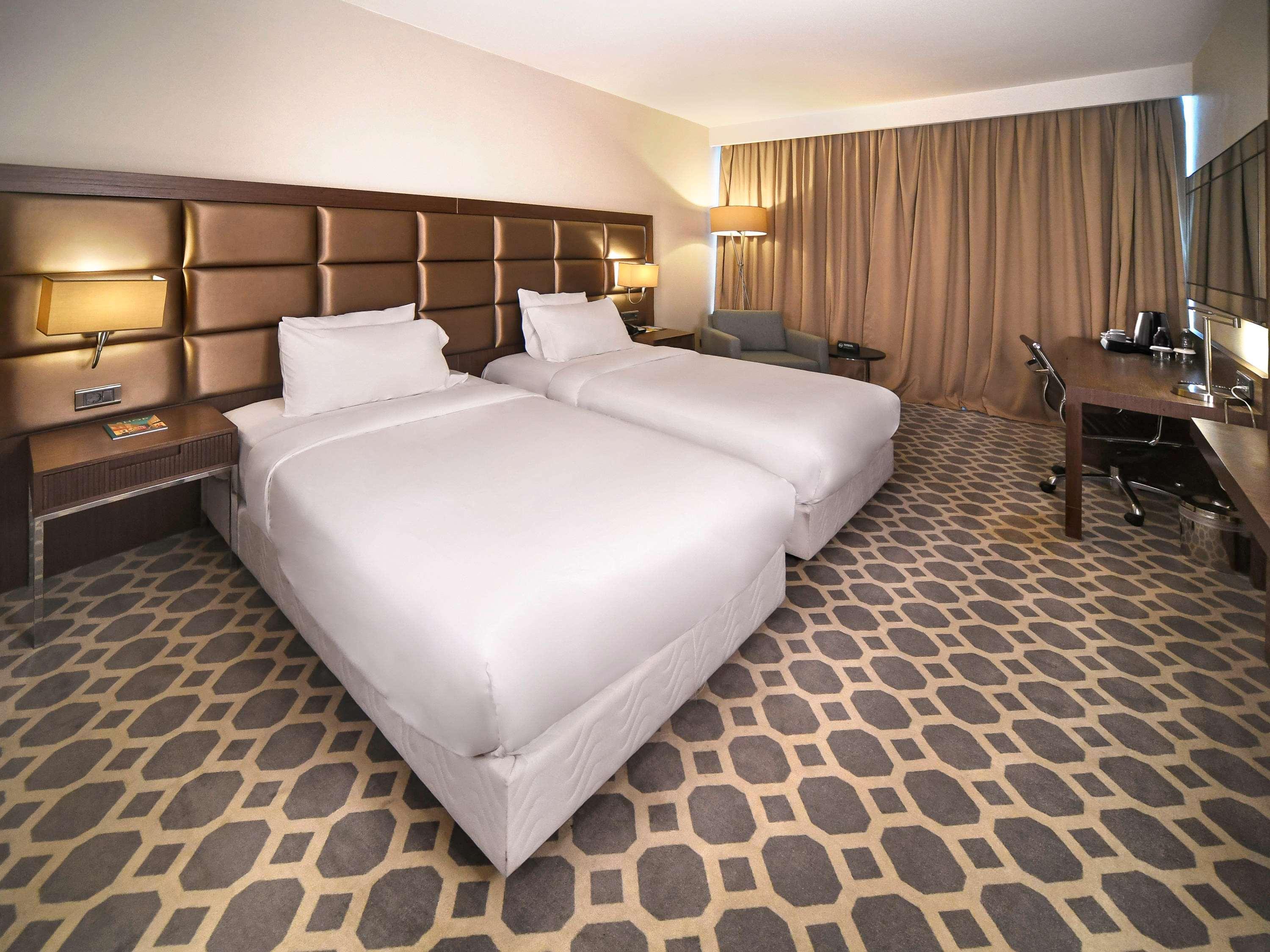 Mercure Istanbul West Hotel & Convention Center Ngoại thất bức ảnh