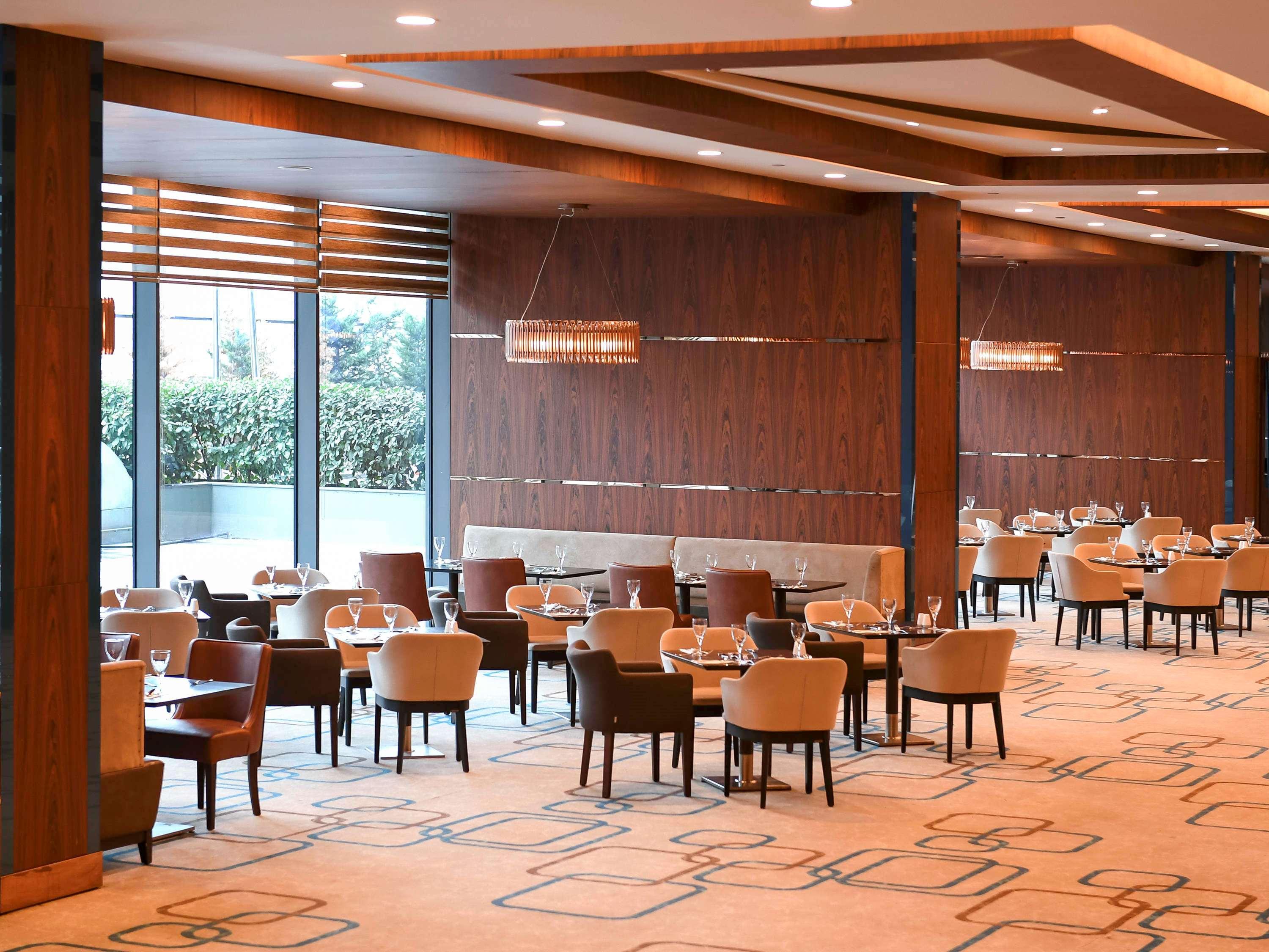 Mercure Istanbul West Hotel & Convention Center Ngoại thất bức ảnh