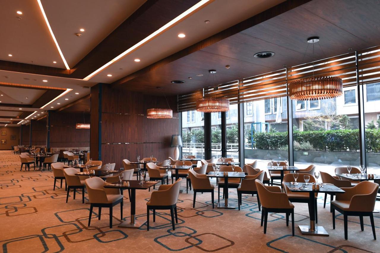 Mercure Istanbul West Hotel & Convention Center Ngoại thất bức ảnh