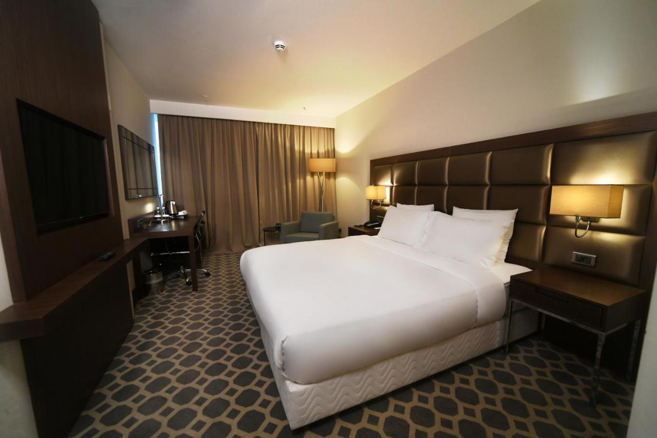 Mercure Istanbul West Hotel & Convention Center Ngoại thất bức ảnh