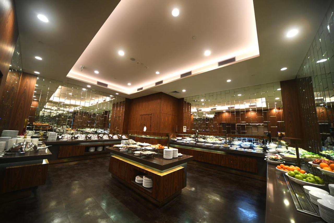 Mercure Istanbul West Hotel & Convention Center Ngoại thất bức ảnh