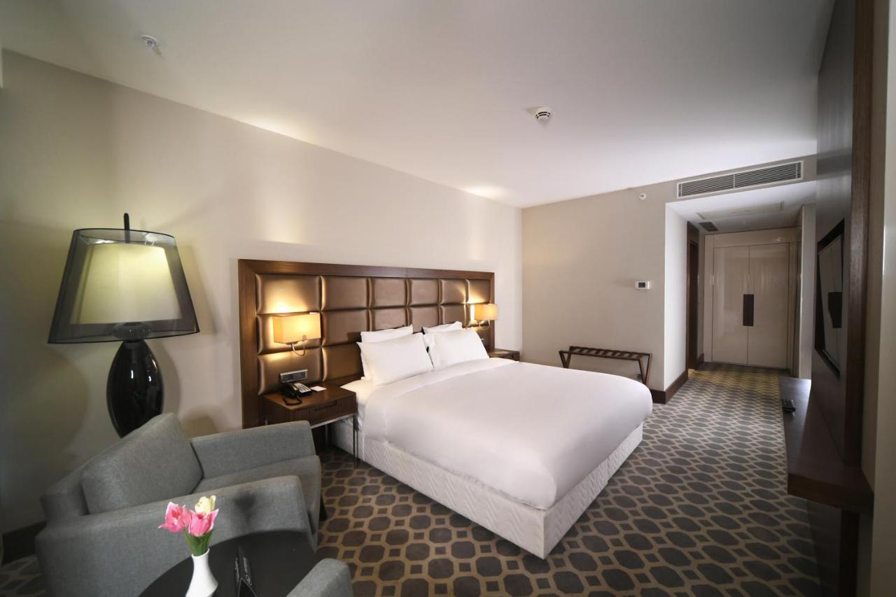 Mercure Istanbul West Hotel & Convention Center Ngoại thất bức ảnh
